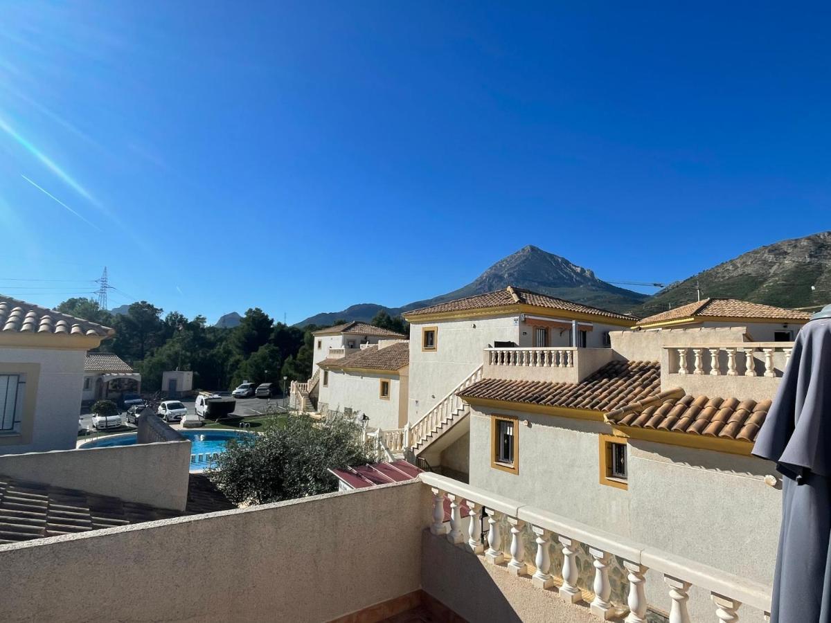 Pretty Bungalow With Private Terrace Polop de la Marina Exterior foto